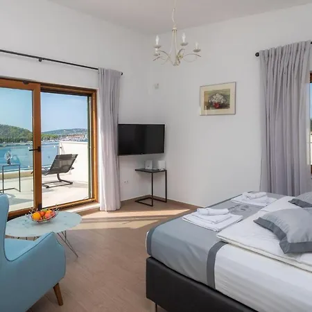 Luxury Natali With Pool * Rogoznica (Sibenik-Knin)