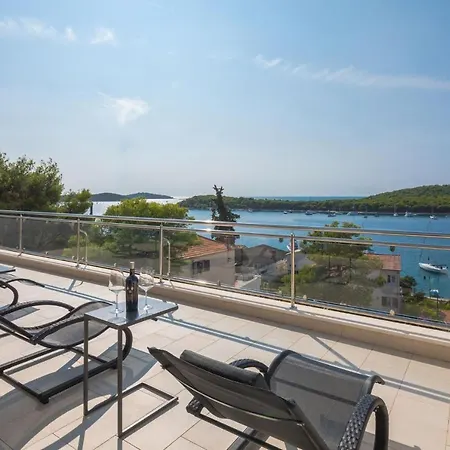 Luxury Natali With Pool Apartamento Rogoznica (Sibenik-Knin)
